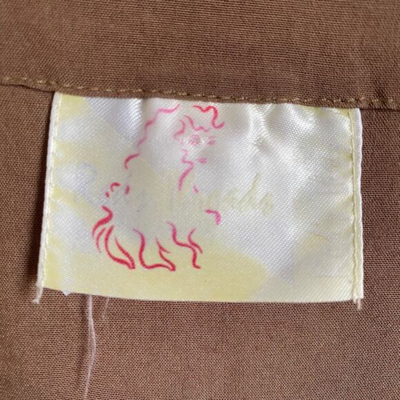 Short Sleeve Button Top With Cutout - Picture 6 of 7